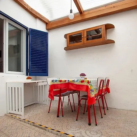 Holiday home Oliveira's House In *